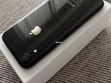 IPHONE Xr - 64gb IPHONE Xr - 64gb