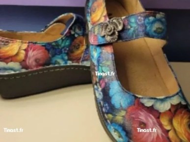 CHAUSSURES MULTI COULEURS