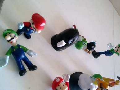 16€ LOT FIGURINES SUPER MARIO