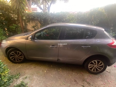 Vend Mégane dci Tom Tom Vend Mégane dci Tom Tom