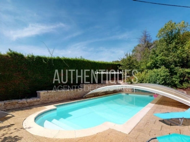 Maison d'environ 94m² + jardin + terrasse + piscine + garage - Azay le Brûlé