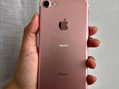 _iPhone 7 (Bordeaux) _iPhone 7 (Bordeaux)