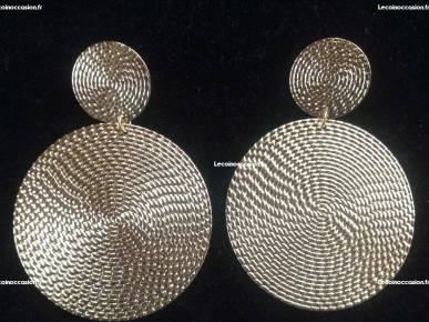 Boucles d'oreilles dorée ronde Boucles d'oreilles dorée ronde