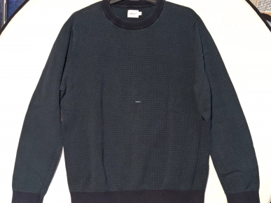 Pull Célio Vert Motif Petits Rectangles Noirs Vêtement Tendance