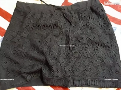 Jupe noir esmara taille XL