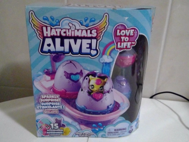 Hatchimals alive douche color