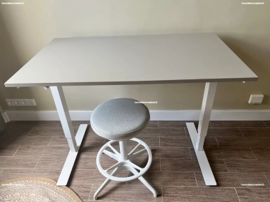 bureau et chaise