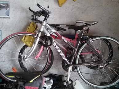Vends velo route femme  Lapierre 10 vitesses Vends velo route femme  Lapierre 10 vitesses