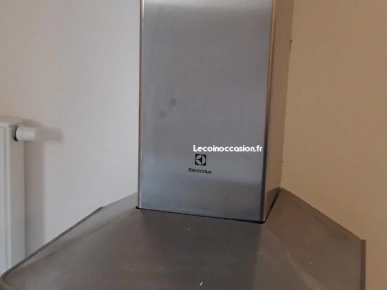 Vends Hotte 50 euros Vends Hotte 50 euros