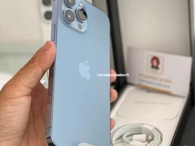 iPhone 13 pro avec facture, garantie et accessoires neufs iPhone 13 pro avec facture, garantie et accessoires neufs