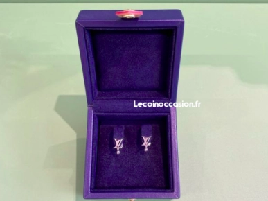 Boucles d'oreilles "Idylle Blossom" Louis Vuitton authentiques