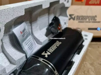 Akrapovic Slip On d'origine pour BMW GS R1250 Akrapovic Slip On d'origine pour BMW GS R1250