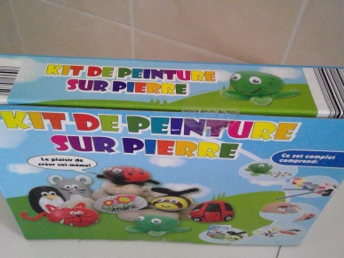 9€ KIT DE PEINTURE SUR LA PIERRE