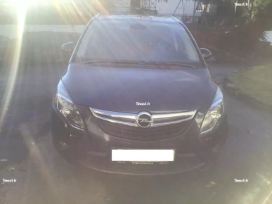 Opel Zafira 2012