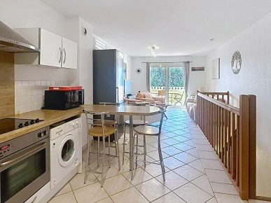 Magnifique T3 en duplex dans un quartier calme à Lumio L15