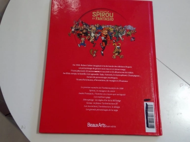 8€ Livre BEAUX ARTS HORS SERIE SPIROU A 75 ANS