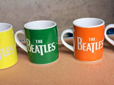 tasse the Beatles