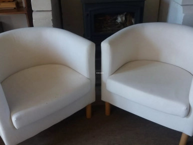 Deux fauteuils Deux fauteuils