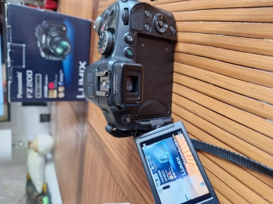 LUMIX Panasonic FZ200