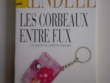 Livre "Les corbeaux entre eux" Livre "Les corbeaux entre eux"
