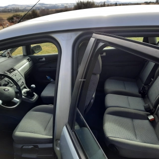 A vendre Ford c max trend 1.8 TDCI 115CH A vendre Ford c max trend 1.8 TDCI 115CH