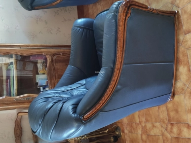 Ensemble canapé trois places et deux fauteuils