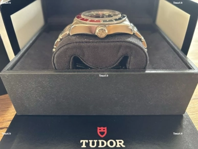 Montre Tudor Black bay GMT