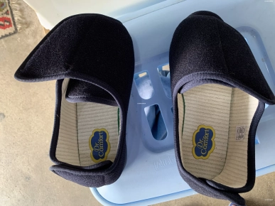 Pantoufles pour pieds gonflés Pantoufles pour pieds gonflés