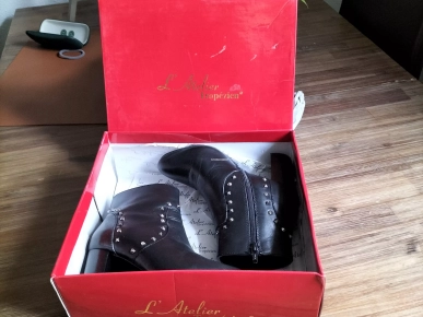 Bottines hautes cuir pointure 36 Bottines hautes cuir pointure 36