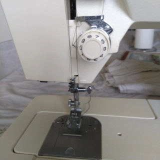 Machine a coudre Machine a coudre