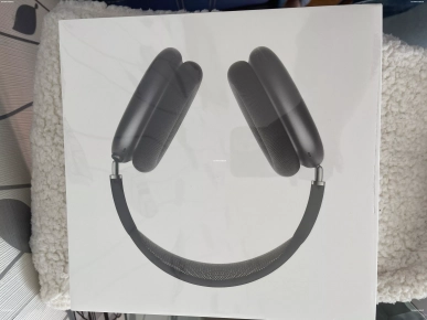 AirPods Max AirPods Max