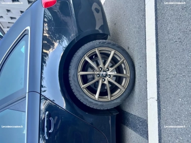 Roues été Nagato et pneus Uniroyal RainSport roulé 4 mois Roues été Nagato et pneus Uniroyal RainSport roulé 4 mois