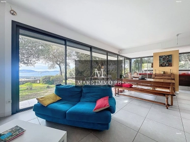 Villa avec Piscine et Vue Mer