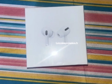 AirPods Pro AirPods Pro