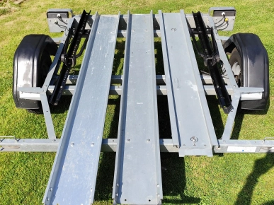 Remorque moto avec rampe et basculante Remorque moto avec rampe et basculante