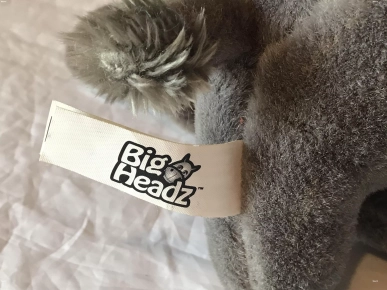 Petit Eléphanteau Gris Foncé Gros Yeux Animal Savane Peluche