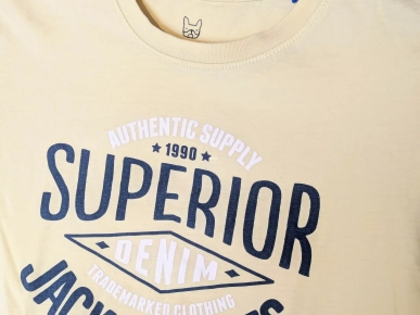 T-Shirt Jack & Jones Jaune Moutarde Gros Logo Ecritures Devant
