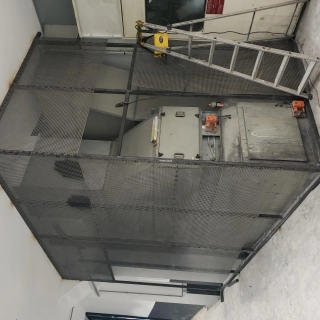 Bonjour je suis soudeur disponible pour toutes vos travaux de soudure Bonjour je suis soudeur disponible pour toutes vos travaux de soudure