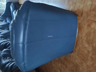 Ensemble canapé trois places et deux fauteuils