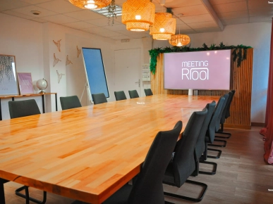 Meeting room | Salle de réunion