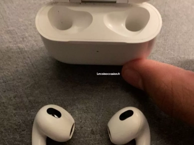 AirPods 3. AirPods 3.
