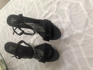 Sandal noir Sandal noir