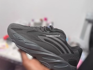 yeezy 700v2 yeezy 700v2