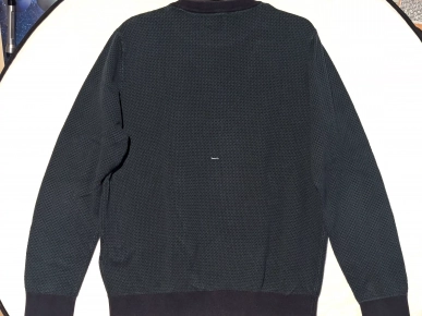 Pull Célio Vert Motif Petits Rectangles Noirs Vêtement Tendance