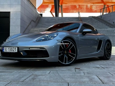 Magnifique Porsche Cayman 718 GTS très bien entretenue Magnifique Porsche Cayman 718 GTS très bien entretenue