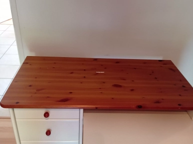 Vends bureau et chaise Vends bureau et chaise