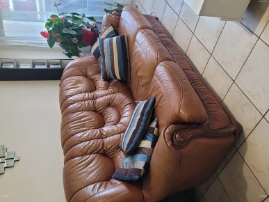 A vendre canapé convertible A vendre canapé convertible