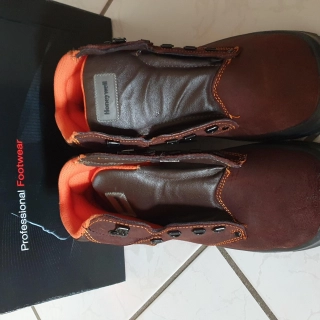A vendre chaussures de sécurité chaussures de sécurité neuf A vendre chaussures de sécurité chaussures de sécurité neuf