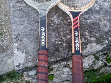 2 raquettes de tennis
