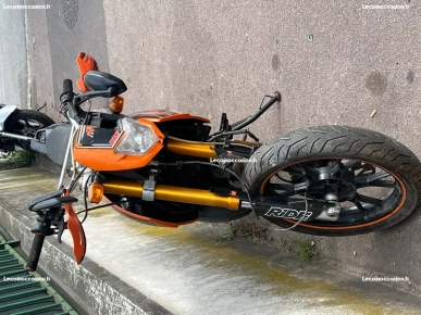 bonjour madame monsieur la moto est toujours disponible bonjour madame monsieur la moto est toujours disponible